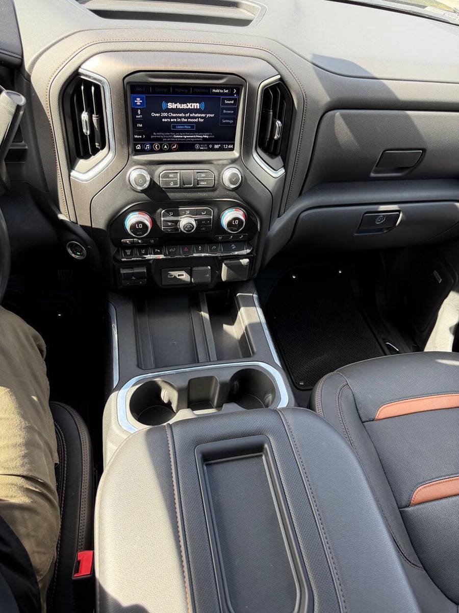 Used 2021 GMC Sierra 3500 AT4 w/ AT4 Premium Plus Package AWD/4WD image 24