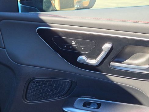 Used 2025 Mercedes-Benz GLC 43 AMG 4MATIC image 10