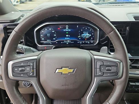 Used 2023 Chevrolet Silverado 1500 LTZ w/ Z71 Off-Road Package image 15