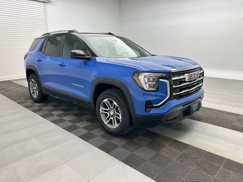 Certified 2025 GMC Terrain Elevation w/ Elevation Premium Package image 7