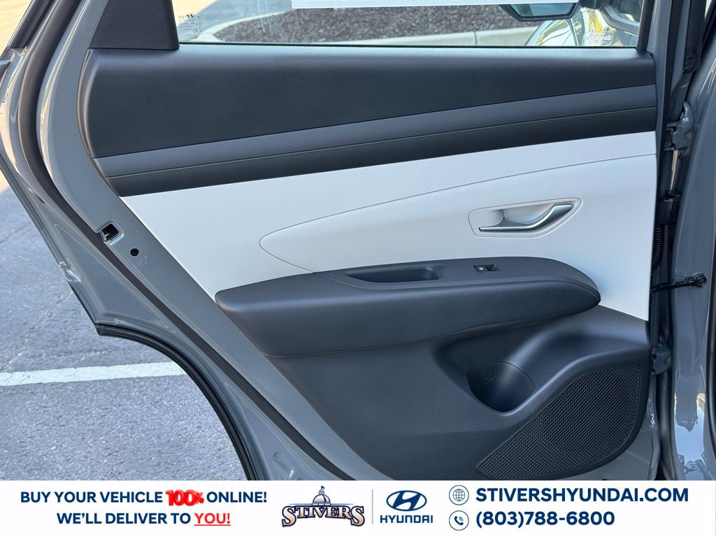 New 2026 Hyundai Tucson SE w/ Tow & Go Package FWD image 19