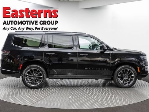 Used 2024 Jeep Grand Wagoneer Series II w/ Quick Order Packagew 28T AWD/4WD image 4