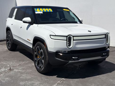 Used 2023 Rivian R1S Adventure AWD/4WD image 6