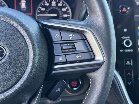 Certified 2025 Subaru Outback Limited image 20