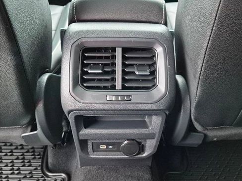 Used 2023 Volkswagen Tiguan SEL R-Line AWD/4WD image 16