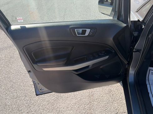 Used 2019 Ford EcoSport Titanium FWD image 11