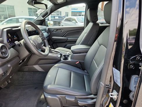 Used 2024 Chevrolet Colorado Trail Boss w/ Advanced Trailering Package AWD/4WD image 13
