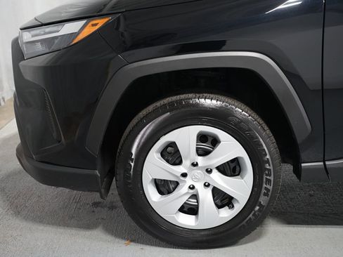 Certified 2025 Toyota RAV4 LE image 5