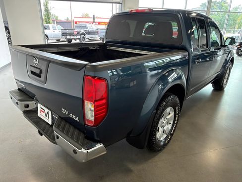 Used 2013 Nissan Frontier SV w/ SV Value Truck Pkg AWD/4WD image 6