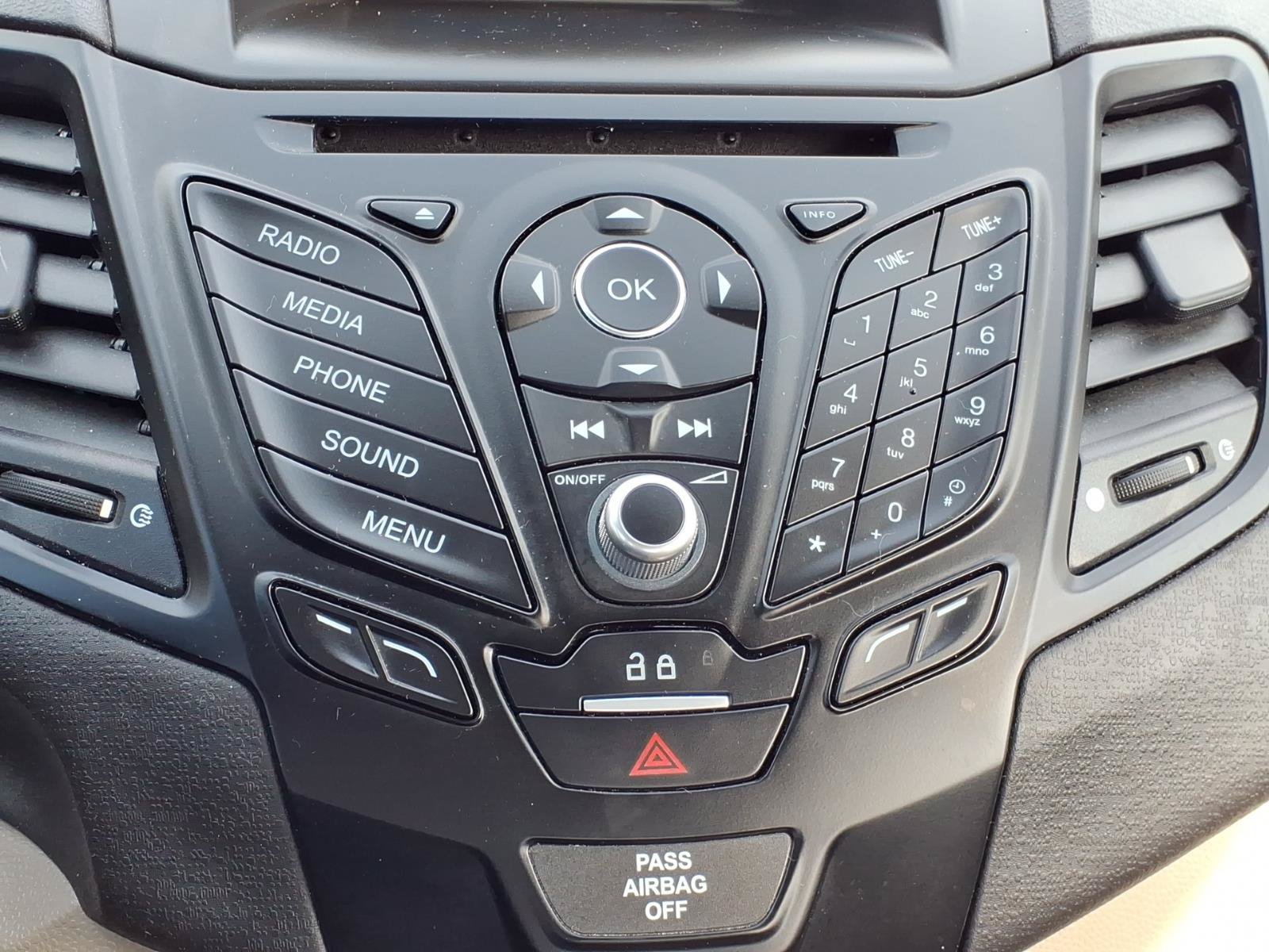 Used 2018 Ford Fiesta SE FWD image 16
