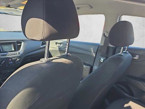 Used 2019 Hyundai Accent SE image 14