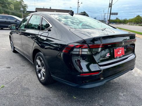 Used 2024 Honda Accord EX image 5