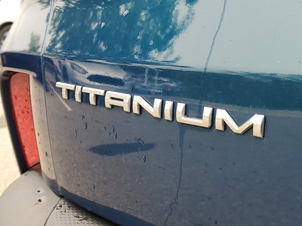 Used 2020 Ford Escape Titanium AWD/4WD image 6