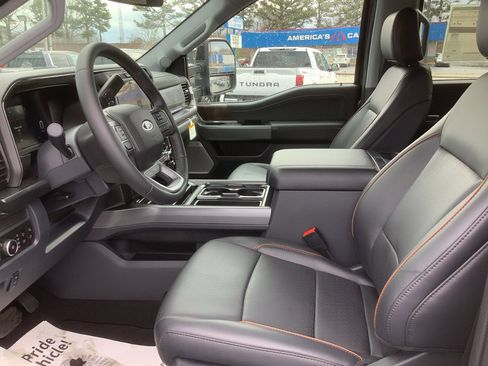 New 2026 Ford F250 Lariat image 10