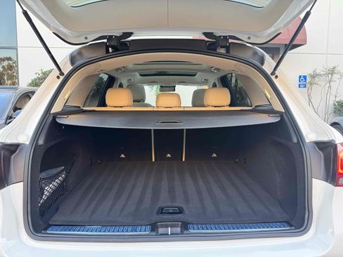 Used 2022 Mercedes-Benz GLC 300 w/ Premium Package Lite image 73