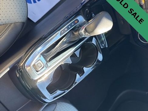 Certified 2025 Chevrolet Trax LT image 19