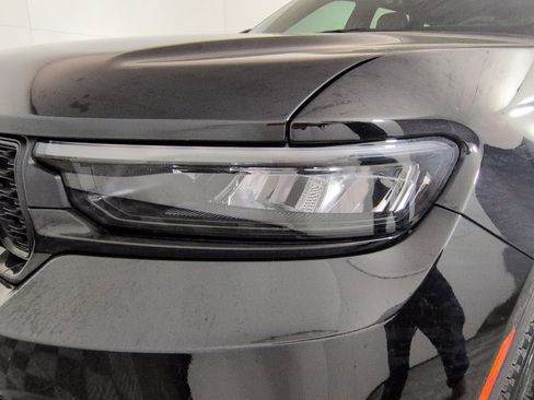 Certified 2025 Jeep Grand Cherokee Limited w/ Black Appearance Package image 11