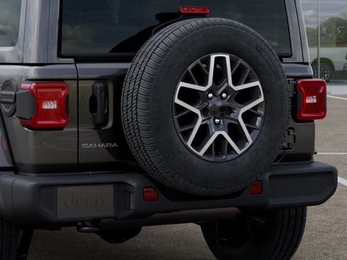 New 2026 Jeep Wrangler Unlimited Sahara AWD/4WD image 14