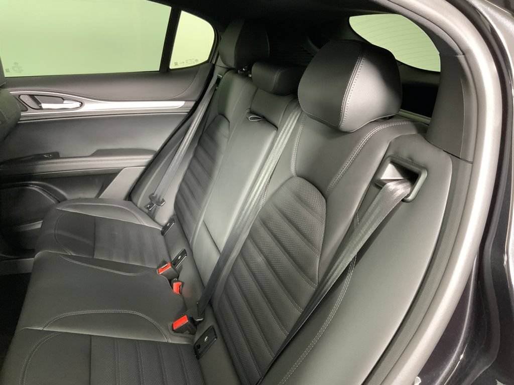 New 2026 Alfa Romeo Stelvio Sprint AWD/4WD image 38
