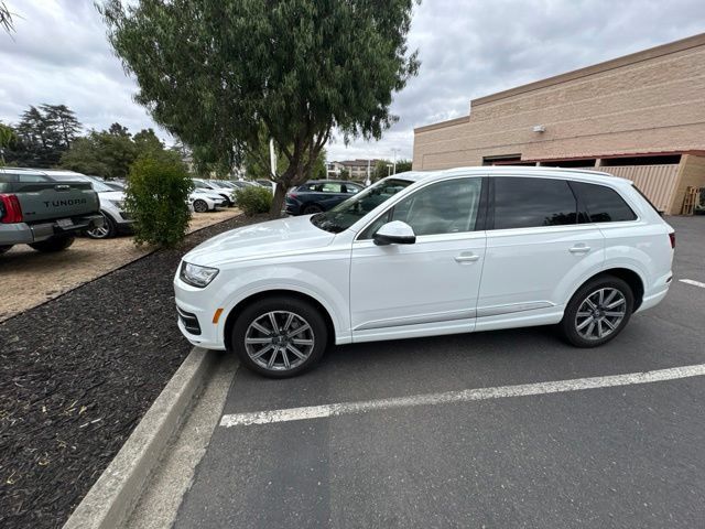 Used 2018 Audi Q7 2.0T Premium Plus w/ Premium Plus Package AWD/4WD image 17