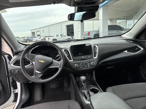 Used 2024 Chevrolet Malibu LS w/ Driver Confidence Package image 10