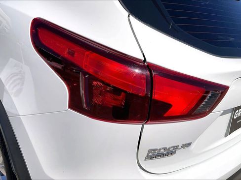 Used 2018 Nissan Rogue Sport S w/ S Appearance Package image 26