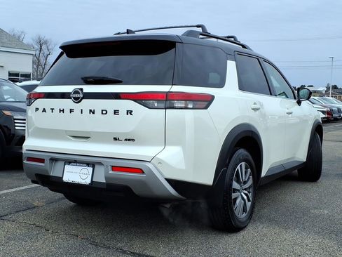 Certified 2023 Nissan Pathfinder SL w/ Lighting Package (N92) image 3
