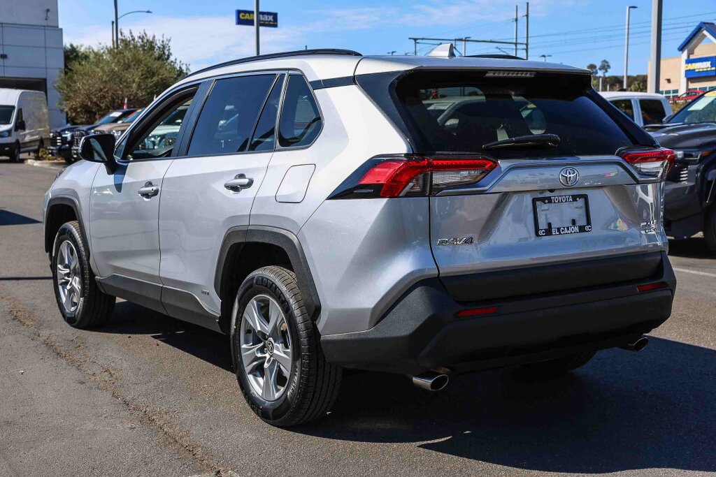 Certified 2025 Toyota RAV4 XLE AWD/4WD image 21