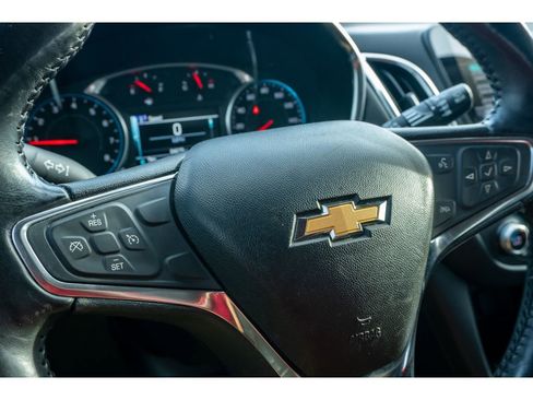 Used 2018 Chevrolet Equinox LT w/ Sun & Infotainment Package image 31