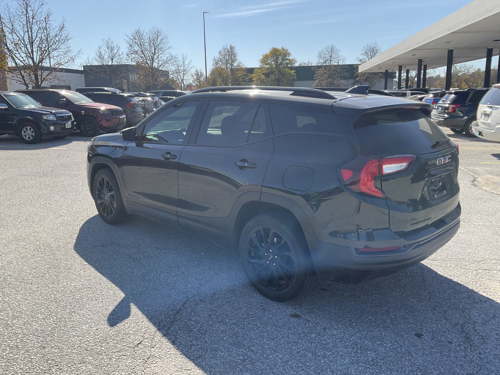 Certified 2024 GMC Terrain SLT w/ Elevation Edition FWD image 2