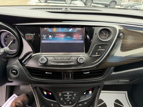 Used 2019 Buick Envision Essence image 22