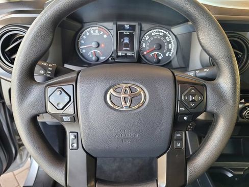 Certified 2018 Toyota Tacoma SR w/ SR Convenience Package AWD/4WD image 28