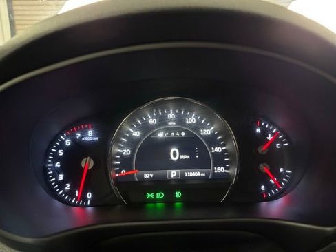 Used 2016 Kia Sorento SX image 22