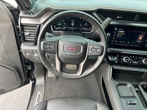 Used 2024 GMC Sierra 2500 AT4 AWD/4WD image 16