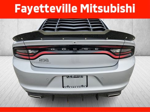 Used 2023 Dodge Charger SXT image 6