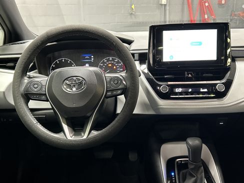 Used 2025 Toyota Corolla SE w/ Convenience Package FWD image 30