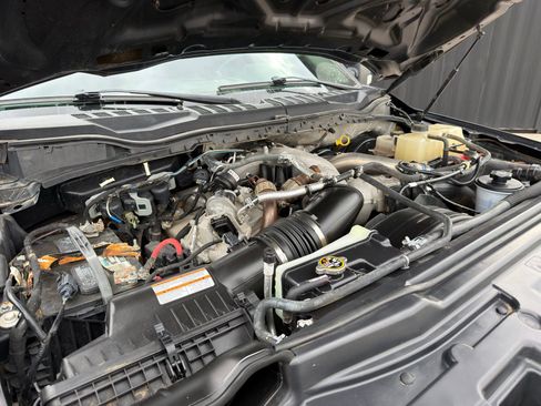 Used 2022 Ford F350 XLT w/ Black Appearance Package image 37