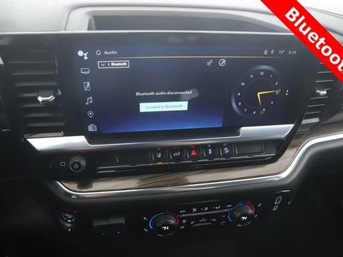 Used 2024 Chevrolet Silverado 2500 LT w/ Convenience Package image 5