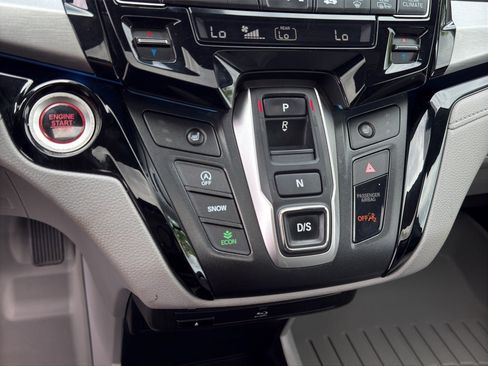 Certified 2023 Honda Odyssey Touring image 18
