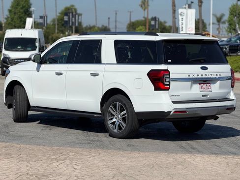 Used 2024 Ford Expedition Max Limited AWD/4WD image 3