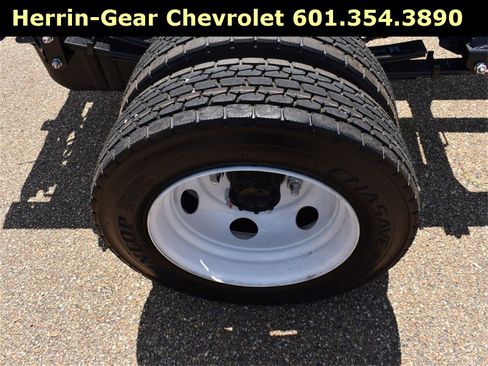 New 2025 Chevrolet Low Cab Forward image 12