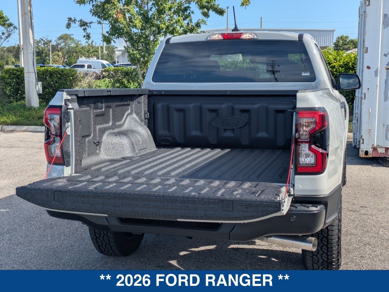 New 2026 Ford Ranger XLT w/ Black Appearance Package RWD image 15