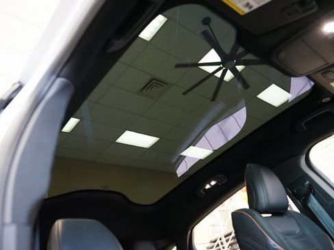 Used 2022 Ford Mustang Mach-E GT image 9