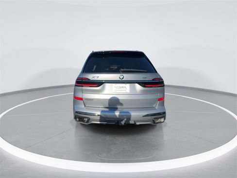 Used 2023 BMW X7 xDrive40i w/ M Sport Package image 7