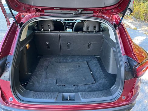 Used 2025 Chevrolet Trax LT image 27