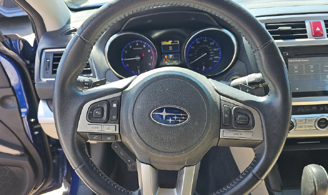 Used 2016 Subaru Outback 2.5i Limited AWD/4WD image 12