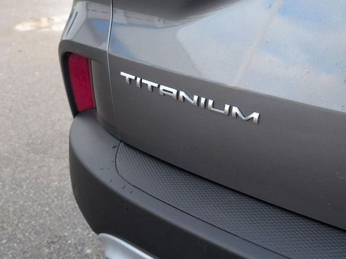 Used 2022 Ford Escape Titanium w/ Class II Trailer Tow Package image 6