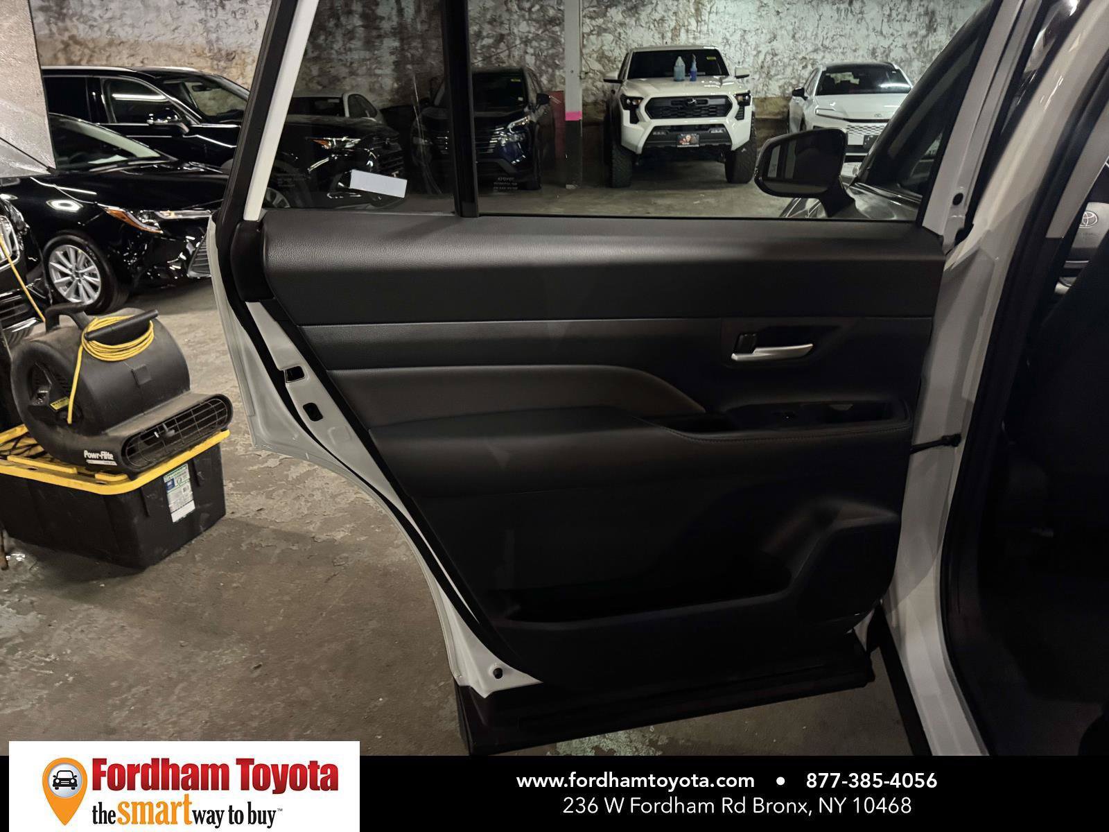 Used 2026 Toyota Grand Highlander AWD image 11