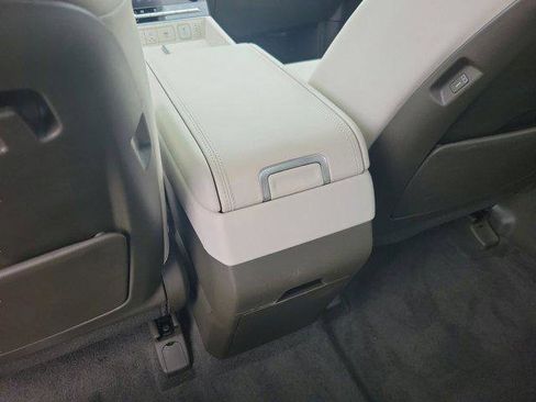 New 2025 Hyundai Santa Fe Calligraphy image 8