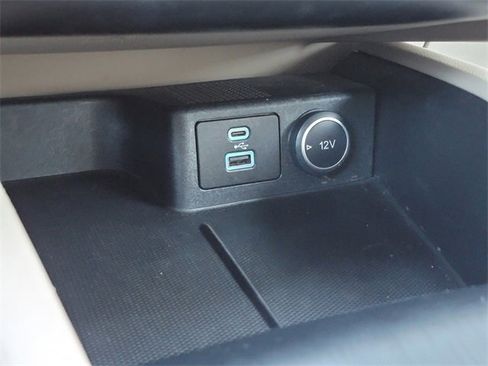 Certified 2020 Ford Escape SE image 22